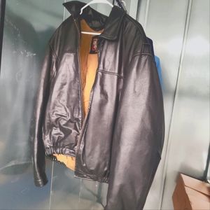 Andrew Marc Leather Coat Size XL